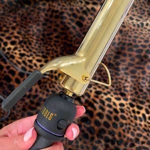 1 1/4 inch Hot Tools titanium curling iron